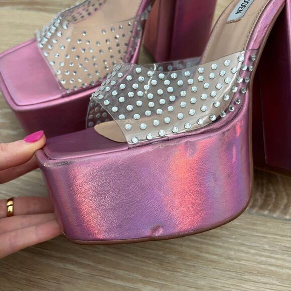 NEW $139 Steve Madden Ruby Pink Iridescent Platform Sandal - Picture 6 of 11